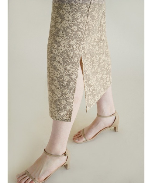 FIKA.(フィーカ)の「Flower jocquard skirt(スカート・レディース・ベージュ/チャコール・MEDIUM)」の13枚目の写真