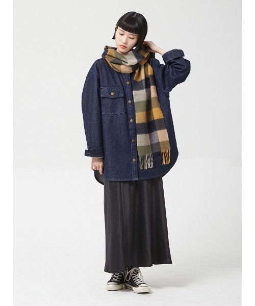 Barbour（バブアー）の「ラム ウール タッターソール マフラー（マフラー・レディース・グレー/レッド/ネイビー・FREE）」の6枚目の写真