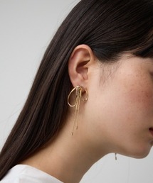 リボンシェイプメタルピアス