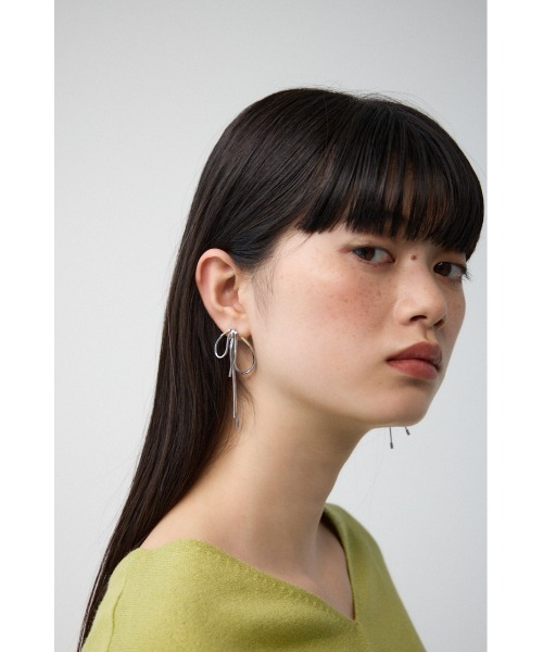 AZUL by moussy（アズールバイマウジー）の「リボンシェイプメタルピアス（ピアス（両耳用）・レディース・ゴールド系その他/シルバー・FREE）」の13枚目の写真