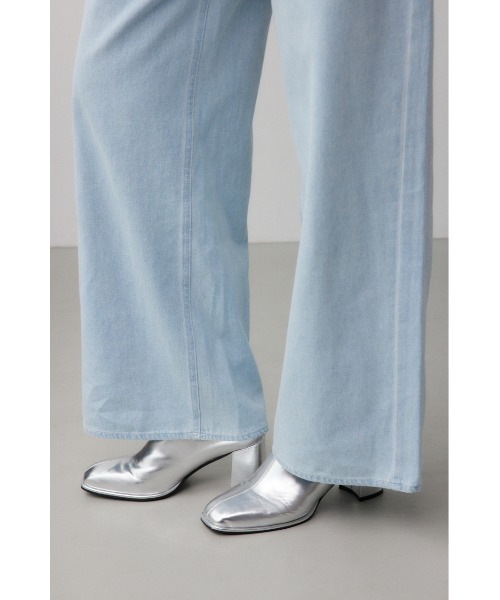 AZUL by moussy（アズールバイマウジー）の「デニムベアワイドオールインワン（つなぎ/オールインワン・レディース・ブルー/ライトブルー・MEDIUM/SMALL）」の13枚目の写真