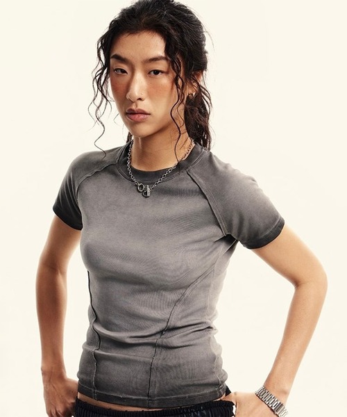 DEFLEXTION（ディフレクション）の「【DEFLEXTION / ディフレクション】Gradation T-shirt / グラデーションTシャツ（Tシャツ/カットソー・レディース・パープル/ブラック・FREE）」の5枚目の写真