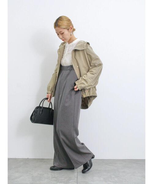 Samansa Mos2 blue(サマンサモスモスブルー)の「撥水マウンテンパーカー(ブルゾン・レディース・カーキ/チャコールグレー/パープル・F)」の17枚目の写真