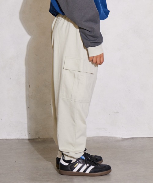 PAIRMANON STREET（ペアマノンストリート）の「マルチファンクション 吸水速乾 カーゴ パンツ【PAIRMANON STREET】（カーゴパンツ・キッズ・カーキ/ブラック/ブルー/オフホワイト/ベージュ・120/160/150/130/110/140/100）」の13枚目の写真