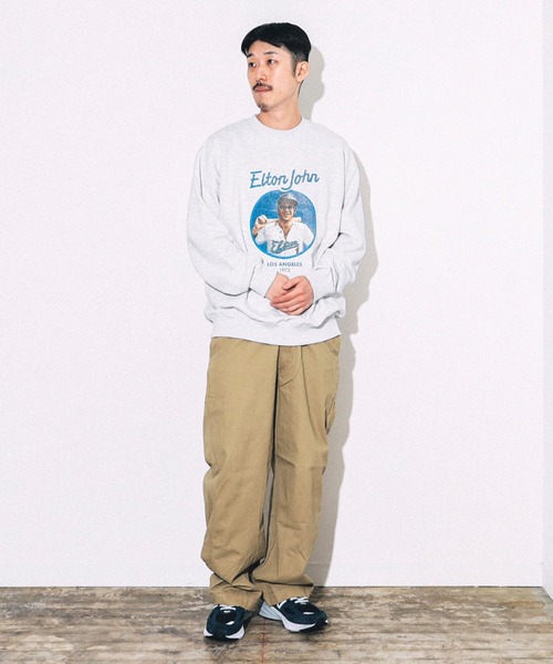BEAMS T(ビームスティー)の「BEAMS T / ELTON JOHN CREW SWEAT(スウェット・メンズ・ライトグレー/ブラック・S/M/L/XL)」の15枚目の写真