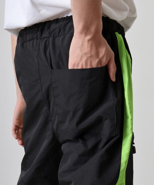 BAY CREST(ベイクレスト)の「Cyber nylon pants / サイバー切替ナイロンパンツ unisex(その他パンツ・メンズ・ホワイト×ブラック/ブラック×グリーン/ブラック×ホワイト・M/L)」の17枚目の写真