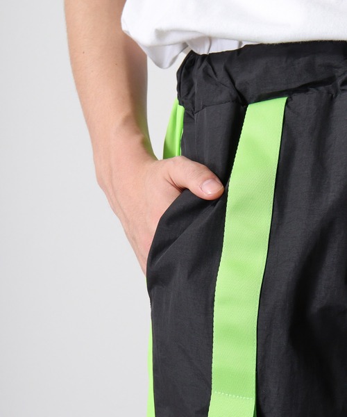 BAY CREST(ベイクレスト)の「Cyber nylon pants / サイバー切替ナイロンパンツ unisex(その他パンツ・メンズ・ホワイト×ブラック/ブラック×グリーン/ブラック×ホワイト・M/L)」の10枚目の写真