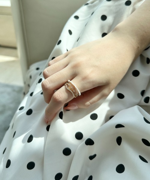 ciite'(シーテ)の「wave bijou ring(リング・レディース・ゴールド・FREE)」の9枚目の写真