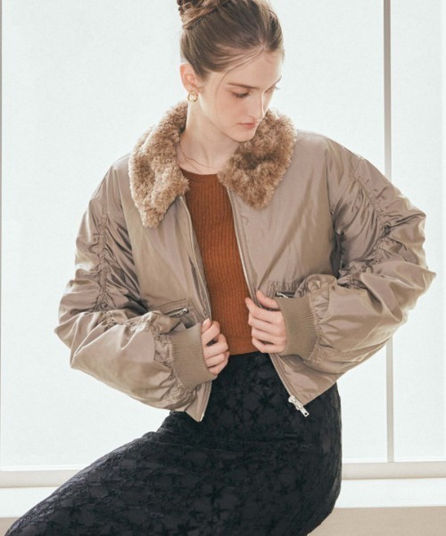 archives（アルシーヴ）の「２ｗａｙボアカラーＭＡ１（MA-1・レディース・モカ/アイボリー/ブラック・MEDIUM）」の3枚目の写真