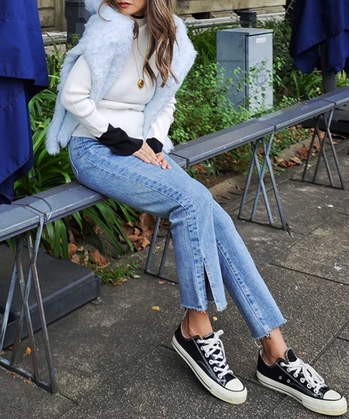 esutoreja（エストレジャ）の「Vネックモヘアニット（ニット/セーター・レディース・ベージュ/ブルー/チャコール・FREE）」の15枚目の写真