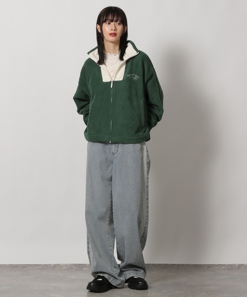 LAKOLE（ラコレ）の「刺繍ロゴフリースジャケット / 231681（その他アウター・レディース・グリーン/アイボリー/ネイビー・FREE）」の9枚目の写真