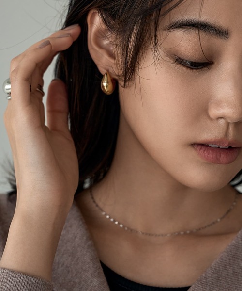 STYLE DELI（スタイルデリ）の「前後でぷっくりペイズリーピアス（ピアス（両耳用）・レディース・シルバー/ゴールド・FREE）」の7枚目の写真