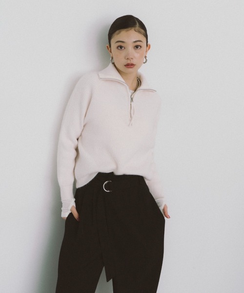 HANNE（アン）の「ジップアップタートルネックニットプルオーバー（ニット/セーター・レディース・アイボリー/グレー/ブラウン・FREE）」の9枚目の写真