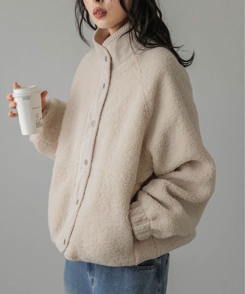 AMELY（エミリー）の「異素材切替 スタンドネック ボアジャケット（その他アウター・レディース・ベージュ/ブラック・フリー）」の17枚目の写真