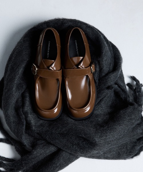 CHARLES & KEITH(チャールズ & キース)の「バックルストラップ ローファー(ローファー・レディース・ブラック系その他7/ブラウン・22.5cm/23cm/23.5cm/24.5cm/25cm/25.5cm)」の19枚目の写真