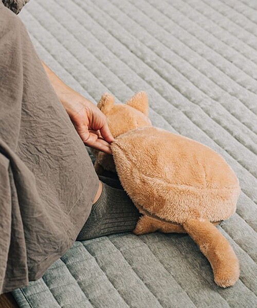 FREAK'S STORE（フリークスストア）の「PRISMATE/プリスメイト 蓄熱式 ねこ湯たんぽ（生活家電・メンズ・ベージュ/グレー・ONE SIZE）」の8枚目の写真