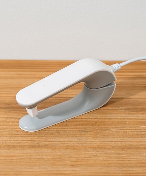 FREAK'S STORE（フリークスストア）の「PRISMATE/プリスメイト 蓄熱式 ねこ湯たんぽ（生活家電・メンズ・ベージュ/グレー・ONE SIZE）」の4枚目の写真