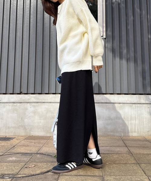 ISOOK（アイスー）の「【ISOOK / アイスー】リブタイトロングスカート / リブニット ナロースカート カラースカート  ZOZOTOWN限定（スカート・レディース・ブルー/チャコール/ブラック・FREE）」の18枚目の写真