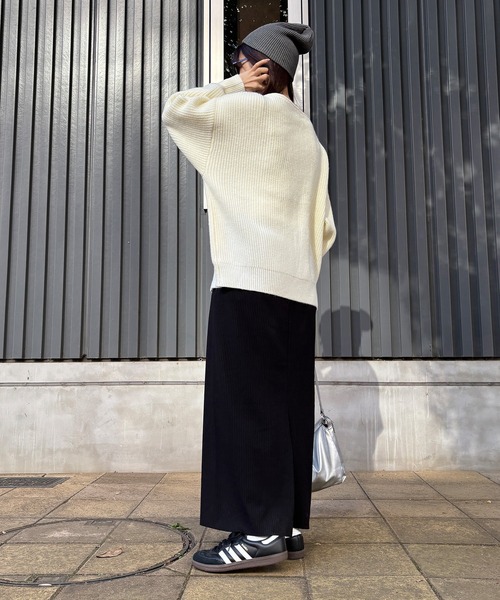 ISOOK（アイスー）の「【ISOOK / アイスー】リブタイトロングスカート / リブニット ナロースカート カラースカート  ZOZOTOWN限定（スカート・レディース・ブルー/チャコール/ブラック・FREE）」の17枚目の写真