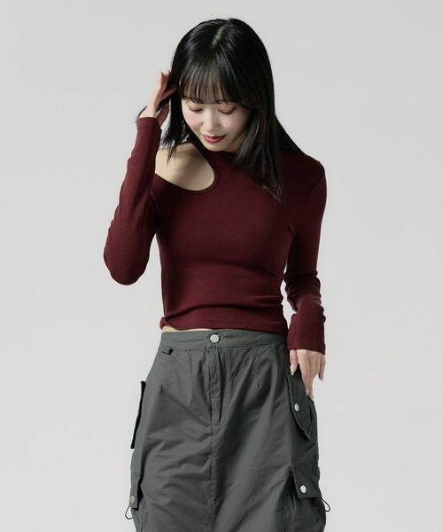 Chick(チック)の「one-shoulder cut and sewn / ワンショルダー風 カットソー(Tシャツ/カットソー・レディース・ホワイト/グレー/ブラック/レッド・FREE)」の21枚目の写真