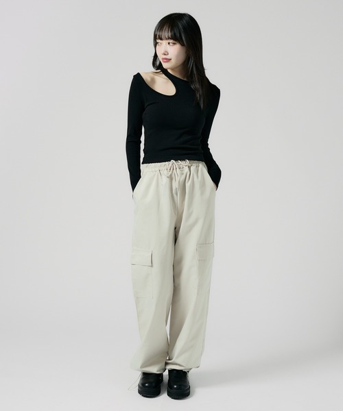 Chick(チック)の「one-shoulder cut and sewn / ワンショルダー風 カットソー(Tシャツ/カットソー・レディース・ホワイト/グレー/ブラック/レッド・FREE)」の13枚目の写真