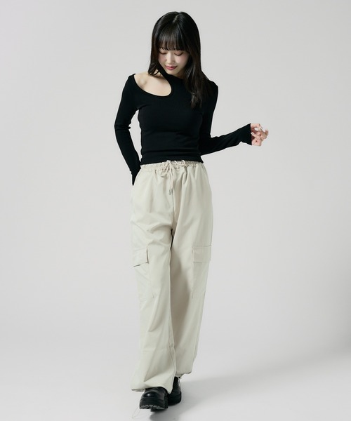Chick(チック)の「one-shoulder cut and sewn / ワンショルダー風 カットソー(Tシャツ/カットソー・レディース・ホワイト/グレー/ブラック/レッド・FREE)」の14枚目の写真