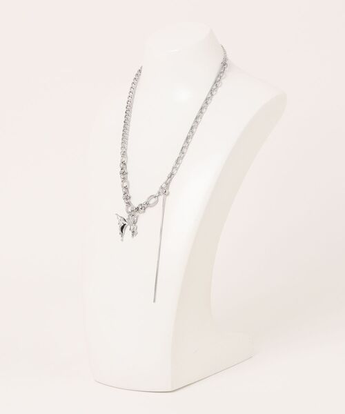 KONVINI(コンビニ)の「【Ammimajus】バタフライチェーンネックレス(ネックレス・レディース・シルバー・ONE SIZE)」の3枚目の写真