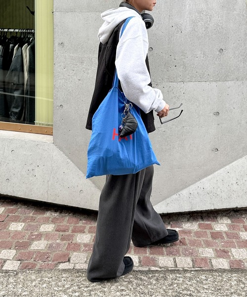 feepur(フェピュール)の「ポケットワークベスト(ベスト・レディース・ブラック/ベージュ/アイボリー・MEDIUM)」の13枚目の写真