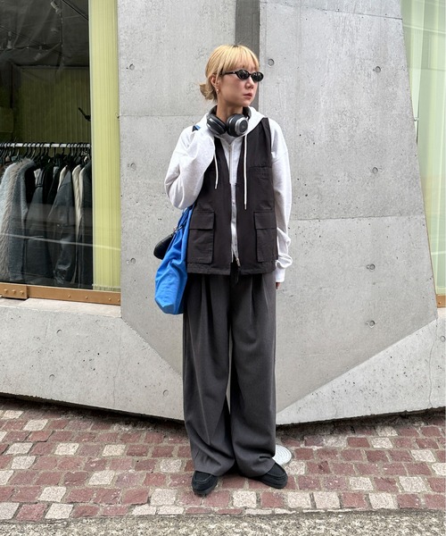 feepur(フェピュール)の「ポケットワークベスト(ベスト・レディース・ブラック/ベージュ/アイボリー・MEDIUM)」の16枚目の写真