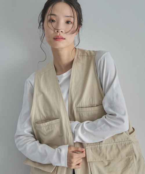 feepur(フェピュール)の「ポケットワークベスト(ベスト・レディース・ブラック/ベージュ/アイボリー・MEDIUM)」の8枚目の写真