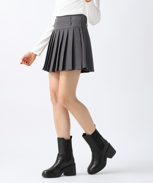 FOREVER 21（フォーエバー トゥエンティーワン）の「【2025SS】プレッププリーツミニスカート（スカート・レディース・ブラック/グレー・SMALL/MEDIUM）」の15枚目の写真