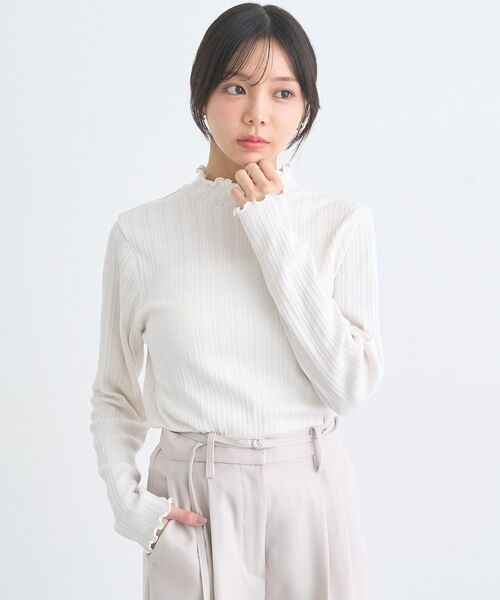 earth music&ecology(アースミュージックアンドエコロジー)の「ランダムチェーンリブハイネックプルオーバー(Tシャツ/カットソー・レディース・アイボリー/サックスブルー/ブラック/イエロー/その他7・S/M)」の2枚目の写真