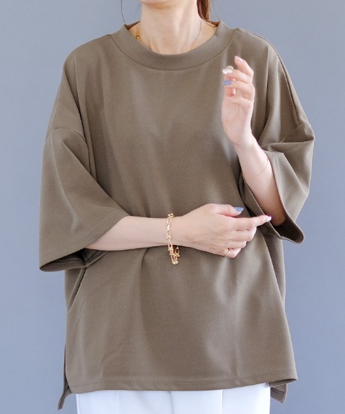 aquagarage(アクアガレージ)の「梨地ボトルネックプルオーバー(Tシャツ/カットソー・レディース・ブラック/アイボリー/ベージュ/オレンジ・L/M)」の3枚目の写真