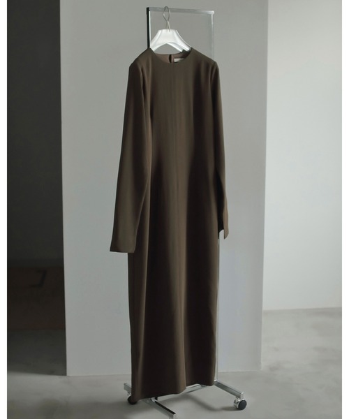 anuke（アンヌーク）の「Backopen Georgette Onepiece（Tシャツ