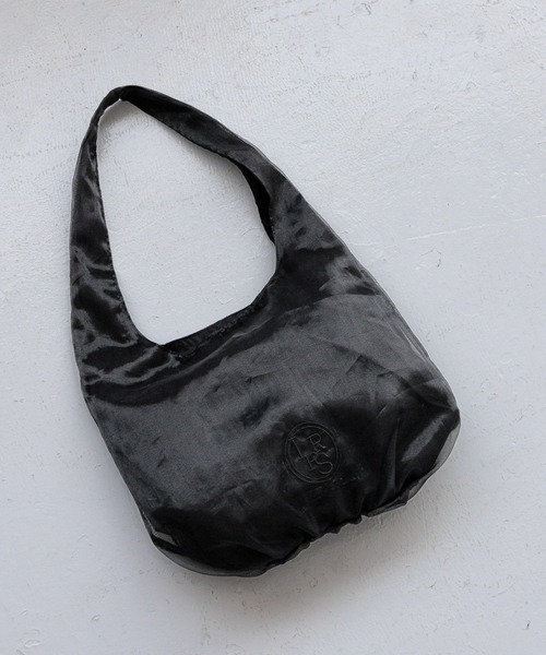 LOWRYS FARM（ローリーズファーム）の「ＬＦシアートートバック　290611（ショルダーバッグ・レディース・ピンク/ブラック/グリーン・FREE）」の2枚目の写真