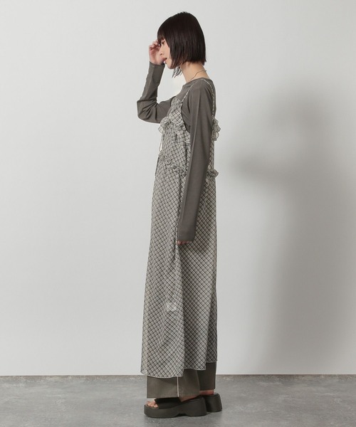 LAKOLE（ラコレ）の「シアーチェックフリルワンピース / 322160（ワンピース・レディース・ブルー/チャコールグレー/ベージュ・FREE）」の18枚目の写真