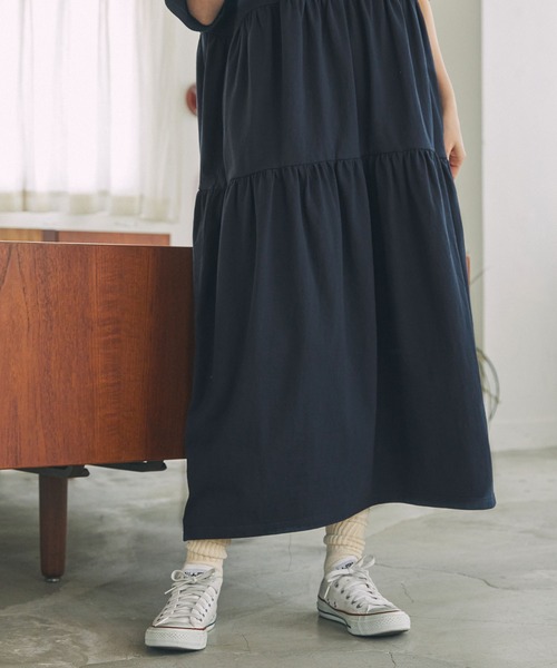 PENNEYS（ぺニーズ）の「PENNEYS/ペニーズ 別注 THE FOX ロゴ ワッペン刺繍 半袖 ティアード ロングワンピース（ワンピース・レディース・ダークグリーン/ネイビー/スミクロ/ブラウン/アイボリー・FREE）」の8枚目の写真