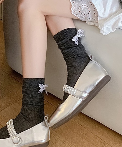 ROOPTOKYO（ループトウキョウ）の「Dot ribbon midriff socks /ドットリボン ミドルソックス（ソックス/靴下・レディース・ホワイト/ブラック/グレー/ダークグレー/杢グレー・FREE）」の4枚目の写真