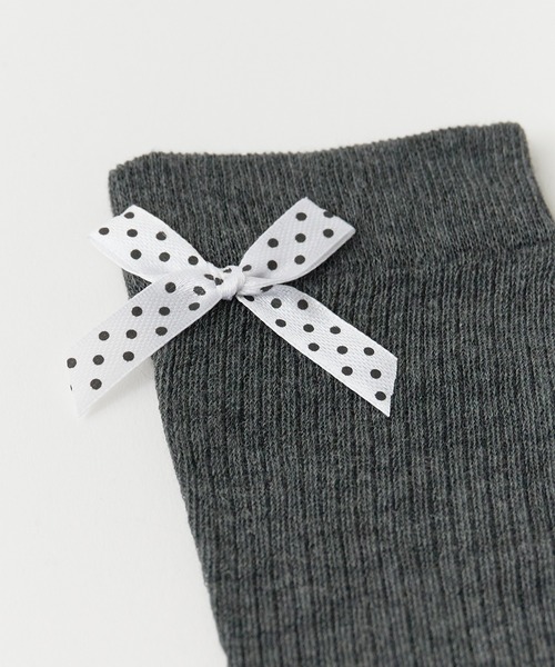 ROOPTOKYO（ループトウキョウ）の「Dot ribbon midriff socks /ドットリボン ミドルソックス（ソックス/靴下・レディース・ホワイト/ブラック/グレー/ダークグレー/杢グレー・FREE）」の6枚目の写真