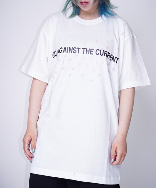 Bling Leads(ブリングリーズ)の「Z)【BLINGLEADS】424417 和柄シリーズ PRINT SS T 鯉(Tシャツ/カットソー・メンズ・ブラック/ホワイト・MEDIUM/LARGE)」の3枚目の写真