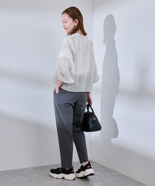 ROPE' PICNIC(ロペピクニック)の「着丈が選べるバンドカラーストライプシアーシャツ(シャツ/ブラウス・レディース・ライトグレー/ベージュ系その他・38/T38)」の5枚目の写真