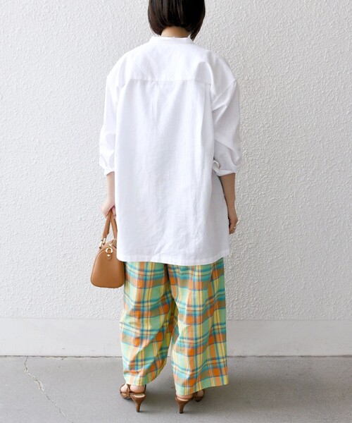 SHIPS any(シップス エニィ)の「SHIPS any:〈洗濯機可能〉マドラス チェック タック フレア パンツ(その他パンツ・レディース・オレンジ/グリーン・ONE SIZE)」の3枚目の写真