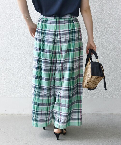 SHIPS any(シップス エニィ)の「SHIPS any:〈洗濯機可能〉マドラス チェック タック フレア パンツ(その他パンツ・レディース・オレンジ/グリーン・ONE SIZE)」の11枚目の写真