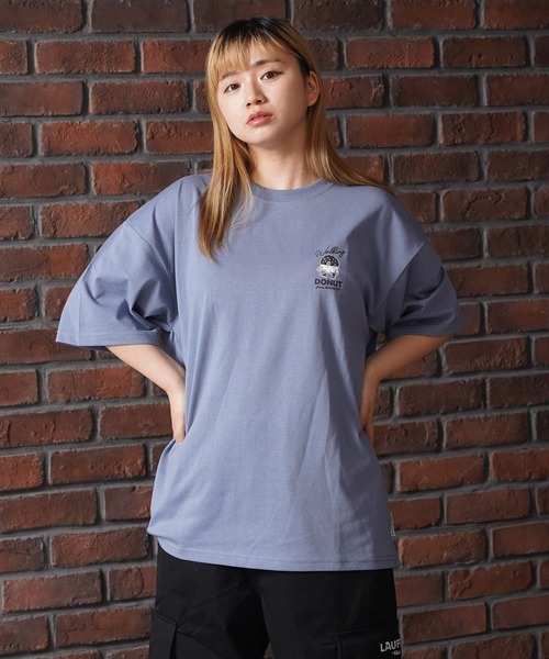 1111clothing(ワンフォークロージング)の「ドーナツモチーフ ビッグTシャツ / Donut motif Big T-shirt(Tシャツ/カットソー・メンズ・ブルー系/ブラック/ホワイト・L/M)」の10枚目の写真