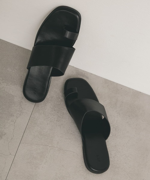 KBF（ケイビーエフ）の「シティトングサンダル（サンダル・レディース・ブラック/バーガンディー・37/36/38）」の10枚目の写真