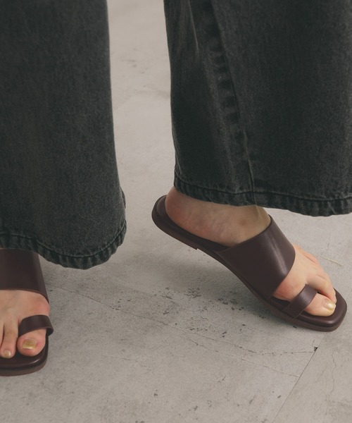 KBF（ケイビーエフ）の「シティトングサンダル（サンダル・レディース・ブラック/バーガンディー・37/36/38）」の18枚目の写真