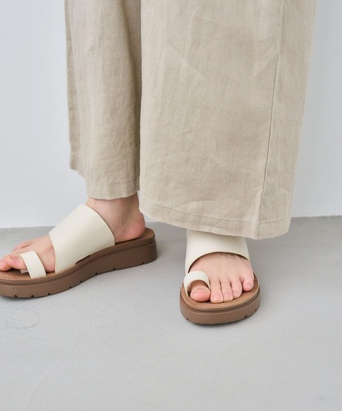 studio CLIP(スタディオクリップ)の「軽ラクトングサンダル(サンダル・レディース・アイボリー/その他2/ブラウン/ブラック・SMALL/MEDIUM/LARGE)」の10枚目の写真