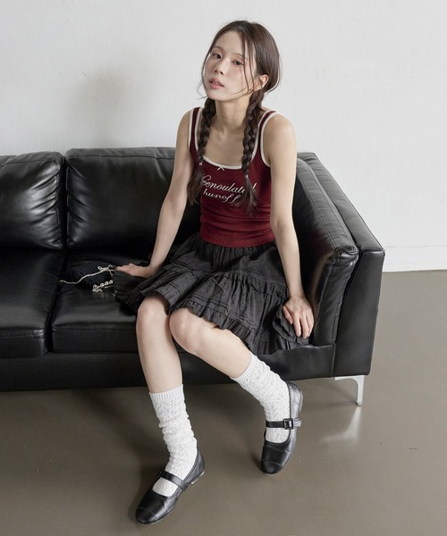 UNE MANSION(ユヌマンション)の「ラブリーリボンサイドシャーリングレタリング刺繍バイカラータンクトップ(キャミソール・レディース・グレー/ホワイト/ネイビー/ワイン・FREE)」の16枚目の写真