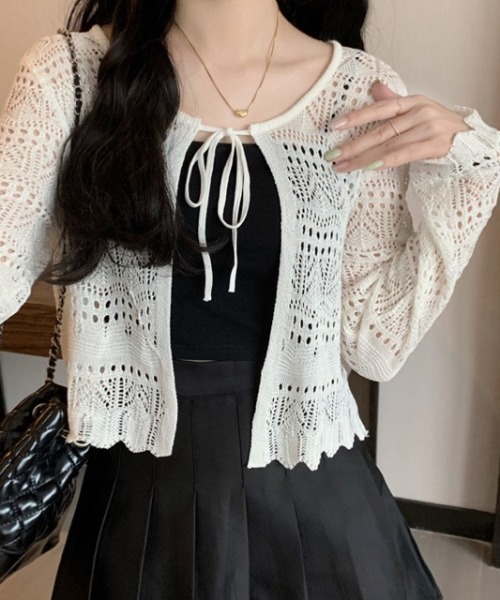 LADY LIKE(レディライク)の「フロントリボンかぎ編みショートカーディガン(カーディガン/ボレロ・レディース・ブラック/ベージュ/ホワイト/レッド・M)」の5枚目の写真