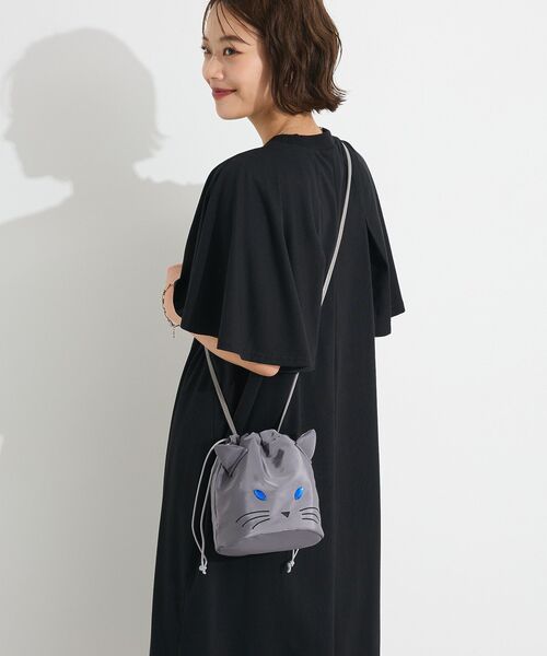 CRAFT STANDARD BOUTIQUE(クラフトスタンダードブティック)の「パフネコ巾着ショルダー(ショルダーバッグ・レディース・アイボリー/ブラック/グレー・FREE)」の5枚目の写真